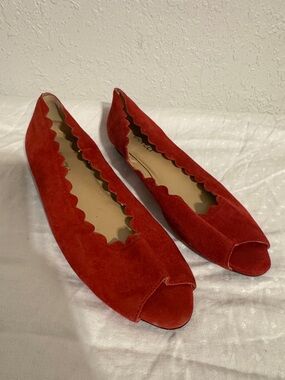 Vaneli Red Suede Scallop Peep-Toe Flats size 7.5 7 1/2
